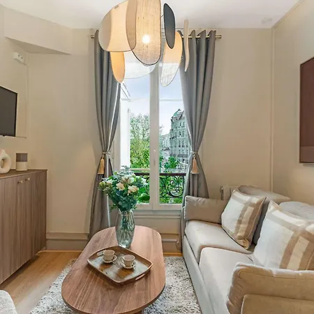 Apartament Eiffel Tower - For 4 People *