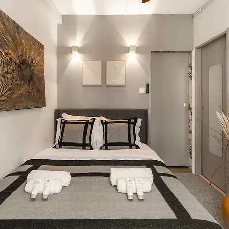 Apartament Eiffel Tower - For 4 People