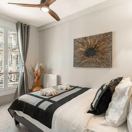 Apartament Eiffel Tower - For 4 People *